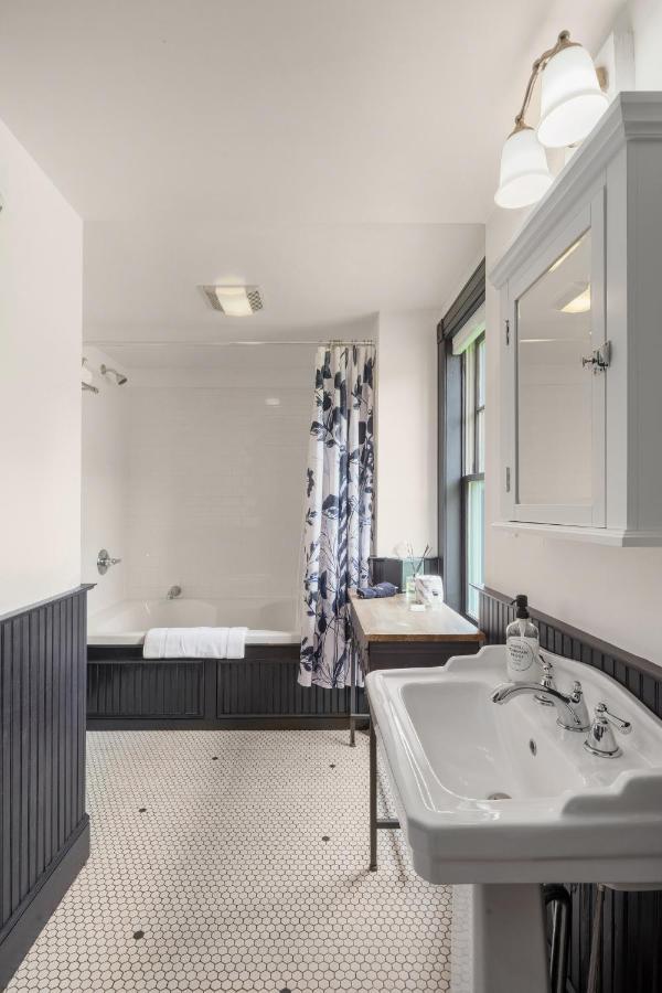 Hotel Mountain Brook Tannersville ภายนอก รูปภาพ