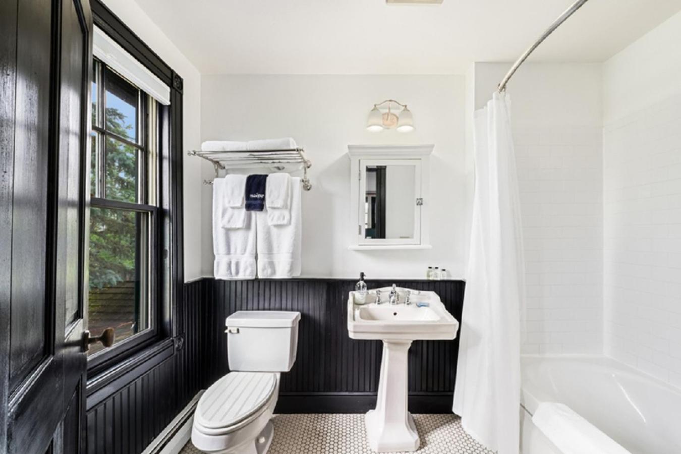 Hotel Mountain Brook Tannersville ภายนอก รูปภาพ